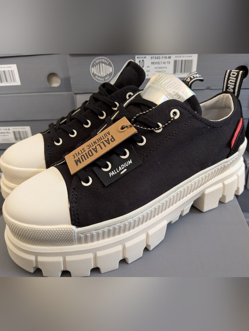 Palladium Revolt Lo TX Chunky Platform Lace Up Canvas Sneakers | Womens Sz 10 - Picture 2 of 13